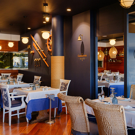 Aquarium Cala’n Bosch, Mediterranean restaurant overlooking the marina lake.