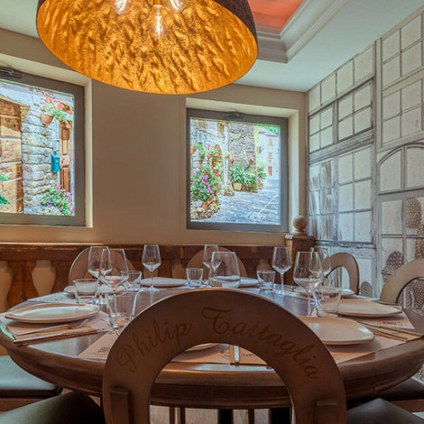 La Famiglia se Sienta a la Mesa restaurant, Italian cuisine