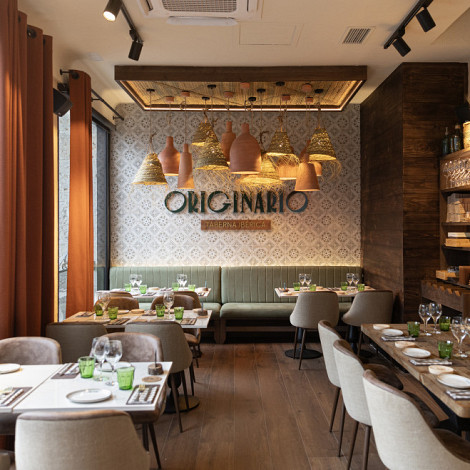Originario Valladolid, Iberian cuisine restaurant featuring 100% Spanish products.