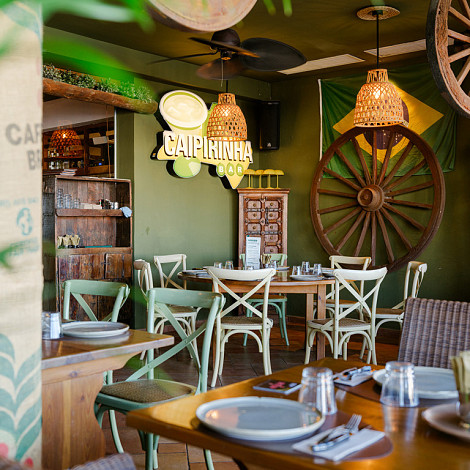 Rodizio Grill Menorca, Brazilian steakhouse with tableside carving in Cala’n Bosch.
